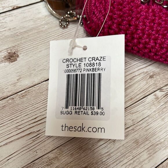 NWT THE SAK Crochet Craze Whatever Pinkberry Wristlet Silver Tone Hardware - Picture 13 of 14